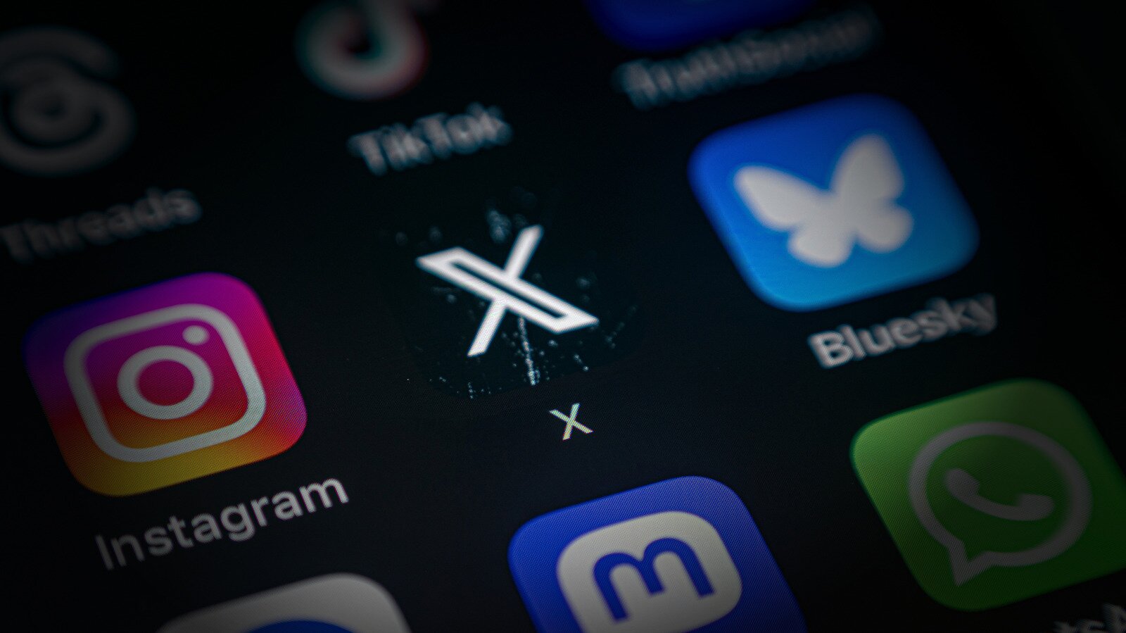 X is replacing revenue sharing with a new original content rewards program
